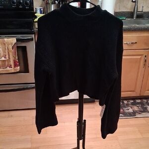 Cupshe Black Cropped Crewneck Sweater